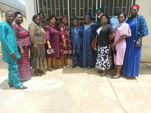 Prof-and-Dr-Mrs-Olatunji-with-family-and-friends